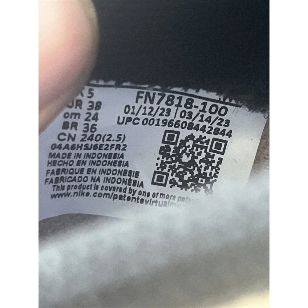 Nike Air Force 1 Youth Size 5.5Y Detachable Patches FN7818-100 Sneakers (339)